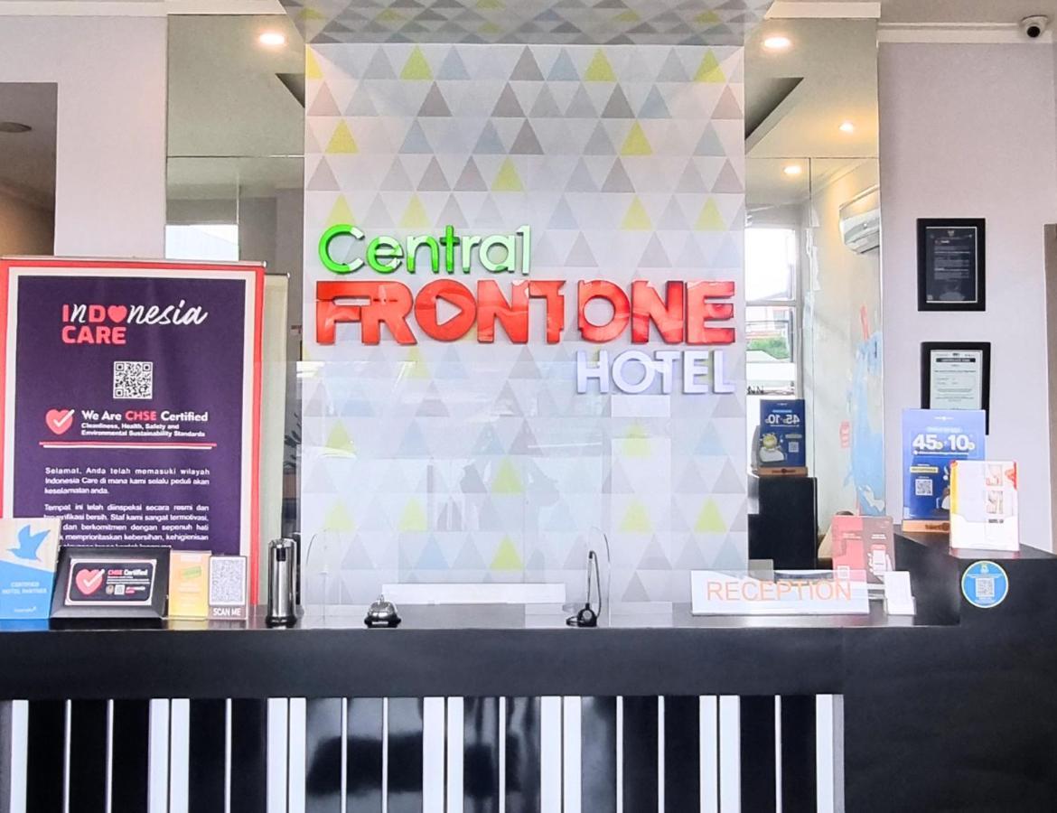 Central Front One Inn Jakarta Airport Rawabokor Dua Экстерьер фото