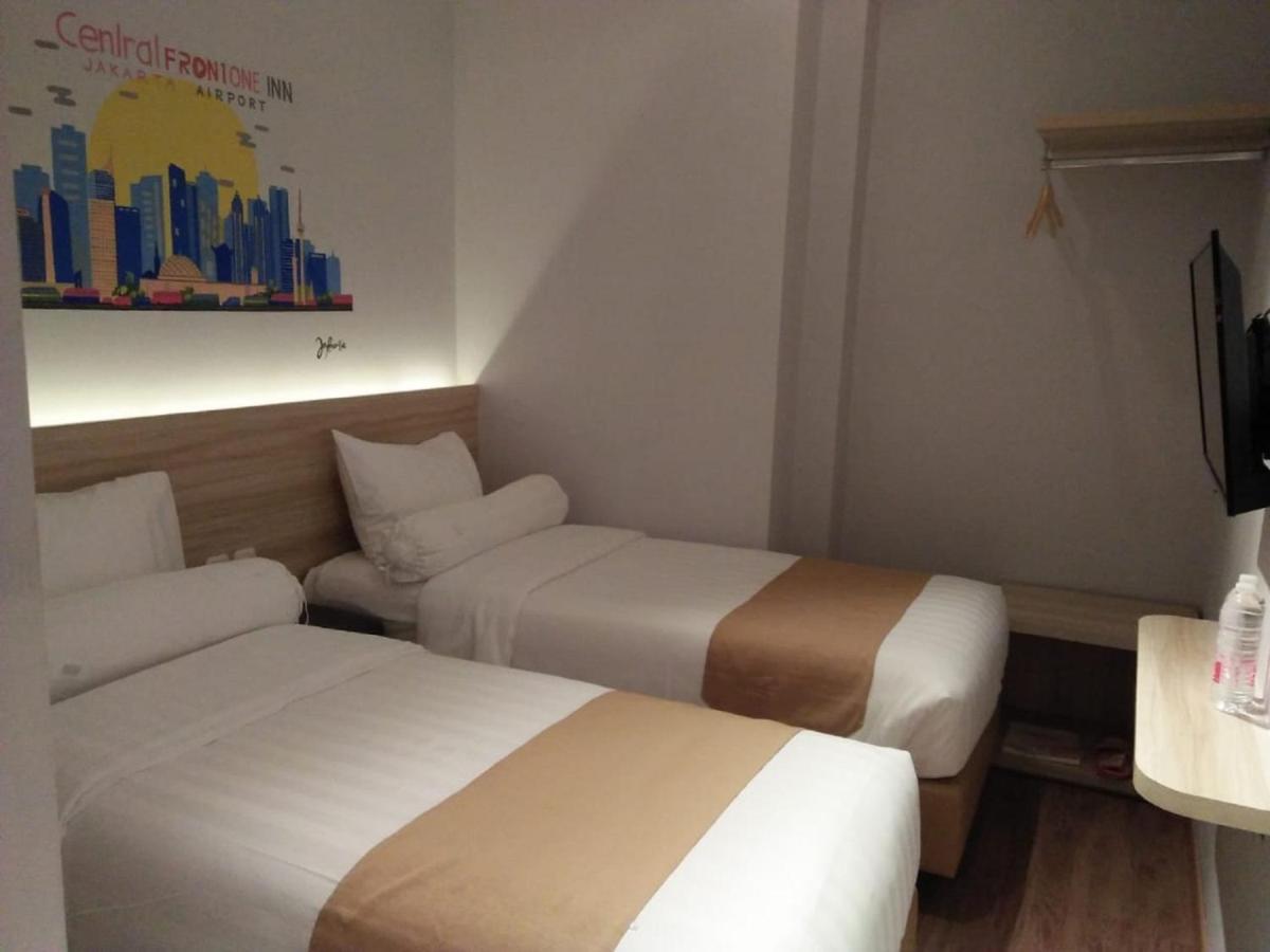 Central Front One Inn Jakarta Airport Rawabokor Dua Экстерьер фото